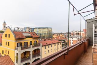 Youhosty - Paul Valery Bis - Milan - 2