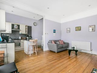 Pass the Keys Modern London Flat Steps from Tube & Cafés - Londra - 2