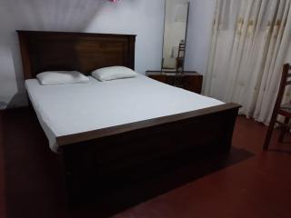 Jayasuriya Surf Chill House - Weligama - 9