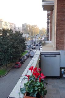 Metro Ocean Bliss - Milan - 1