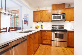 Northstar Whistler Village Resort - 6