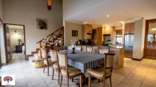 Zebula Golf and Wildlife Estate - Open Plains Pax 10 - Moi Signature Luxury villa - Mabula - 3