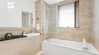 Luxury Modern 1 Bedroom Apartment in Covent Gardens - London - 0
