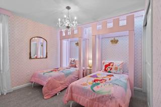 Ultimate Luxury Themed Bedrooms Game Room Pool - Davenport - 7
