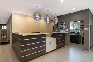Best Western Plus Gardena-Los Angeles Inn & Suites - Gardena - 9