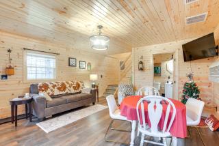 On 40 Acres Charming Cabin in Zanesville! - Zanesville - 9
