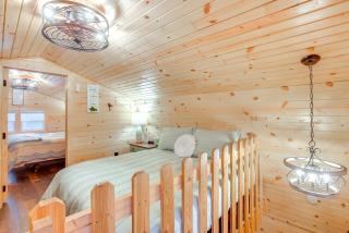 On 40 Acres Charming Cabin in Zanesville! - Zanesville - 1
