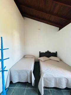 Casa pé na areia praia Garopaba - Garopaba - 3
