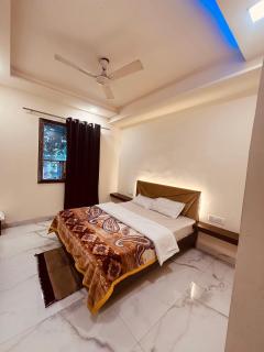 Taj Castle A Boutique Homestay - 7
