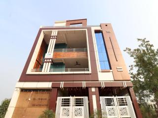 Hotel O SUNSHINE - Lucknow - 9