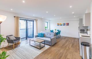 Central 2 Bed 2 Bath Penthouse near Beach, Hospital - Long Stay Rates Available - Brighton & Hove - 0