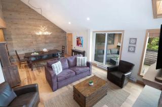 Large Village loft with Private Hot Tub and Private Sauna - 5