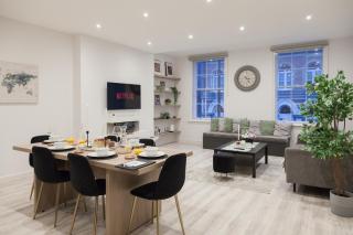 Grand Central Flat - 2-Bedrooms - Sleeps 8 - Perfect for Families - Contractors - Professionals - Long Stay Rates Available - Central Station - 0