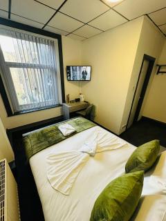 The New Valron Hotel - 6