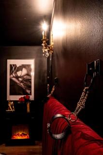 Le Boudoir Secret - Love Room avec Chambre Secrète - Le Luc - 4