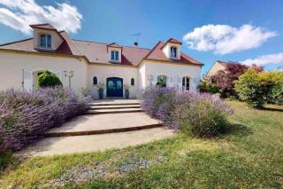 Villa 320m2 a 1h30 de Paris - Montcresson - 0
