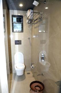 Hotel Success Executive - Navi Mumbai - 1