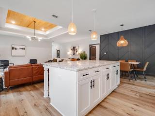New take on midtown modern - Tallahassee - 5