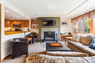 Highridge A16 Stunning Three Bedroom Condo with Whirlpool Bath, Heated Pool, and Game Room - Killington - 8