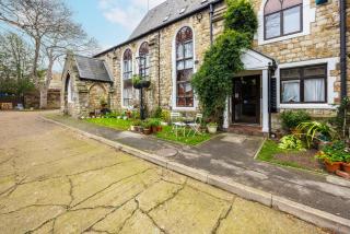 Modern 1 BR Apartment North London - London - 7