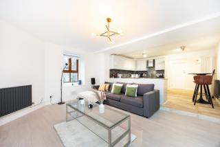 Modern 1 BR Apartment North London - London - 4
