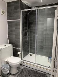 5 BedRm Hse! Ev! & Nr CityCentre! - 4