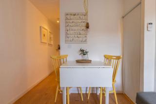 Cozy 1BDR Apartment by LovelyStay - Lisbona - 9