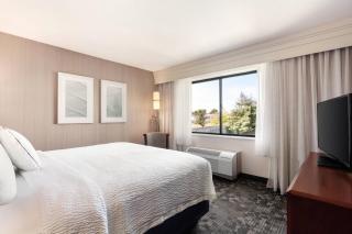 Courtyard By Marriott Salinas Monterey - Salinas - 1