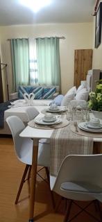 Coho The Hermosa - Staycation Studio Unit and Balcony View with Swimming Pool and Open Court access - Manila - 0