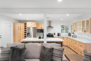 6 Br Paradise Heated Pool Arcade Room Pool Table - 1