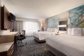 Courtyard by Marriott Topeka - Topeka - 2