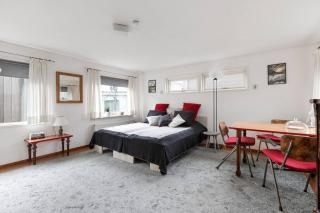 Authentic Dutch Houseboat in Amsterdam Zuid - Amsterdam - 9