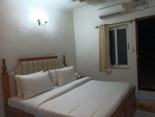 White Guest House - Candolim - 7