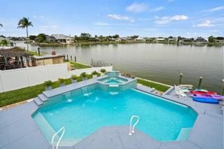 Infinity & Beyond Lake Front - Cape Coral - 6