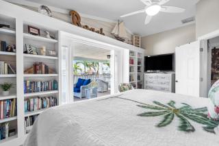 Infinity & Beyond Lake Front - Cape Coral - 3