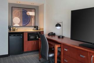 Courtyard by Marriott New Carrollton Landover - Landover - 2