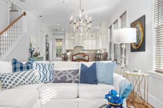 Seagrove Gardens Mins to the Beach Santa Rosa Retreat w Golf Cart A Design - Santa Rosa Beach - 1