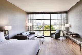 AC Hotel by Marriott Huntsville Downtown - 1