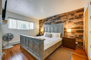 Walk to Giant Steps Mtn Retreat with Hot Tub Access - 3