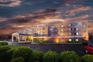 Courtyard by Marriott Fayetteville - Fayetteville - 9