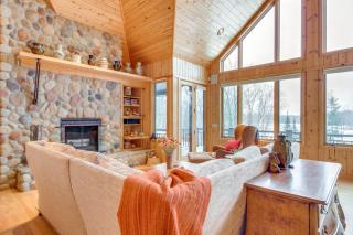 Private Lake and Trail Access Home in Jacobson! - 2