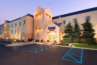 Fairfield Inn & Suites Merrillville - Merrillville - 8