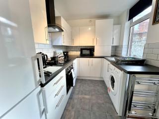 Ideal 4 Bed Stay-Away-Home in Preston - Preston - 8