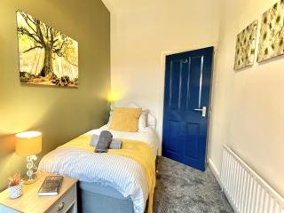 Ideal 4 Bed Stay-Away-Home in Preston - Preston - 5