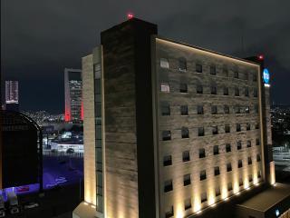 Departamento 2 cuartos frente a Parque Fundidora - Monterrey - 1