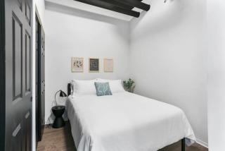 Urban Modern Living Downtown w Free Coffee and WiFi - 8