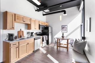 Designer Loft Downtown with WiFi 210 - Spokane - 0