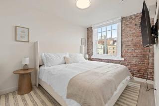 King Bed J and K on Main Luxury Apartment 402 - Spokane - 7