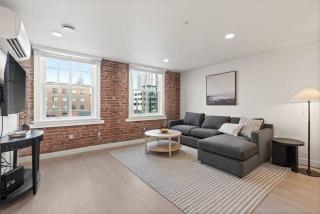 Brunch & Coffee Near! Spacious Downtown Stay 302 - Spokane - 9
