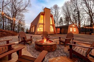 10 Min To Helen Hot Tub, Mtn Views, Game Room - 0